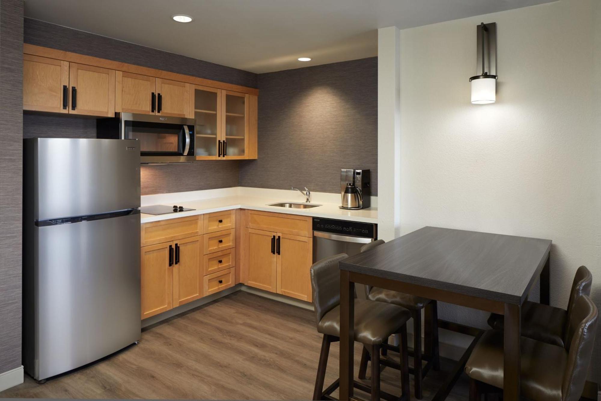 Residence Inn By Marriott Montreal Airport Dorval Exterior foto