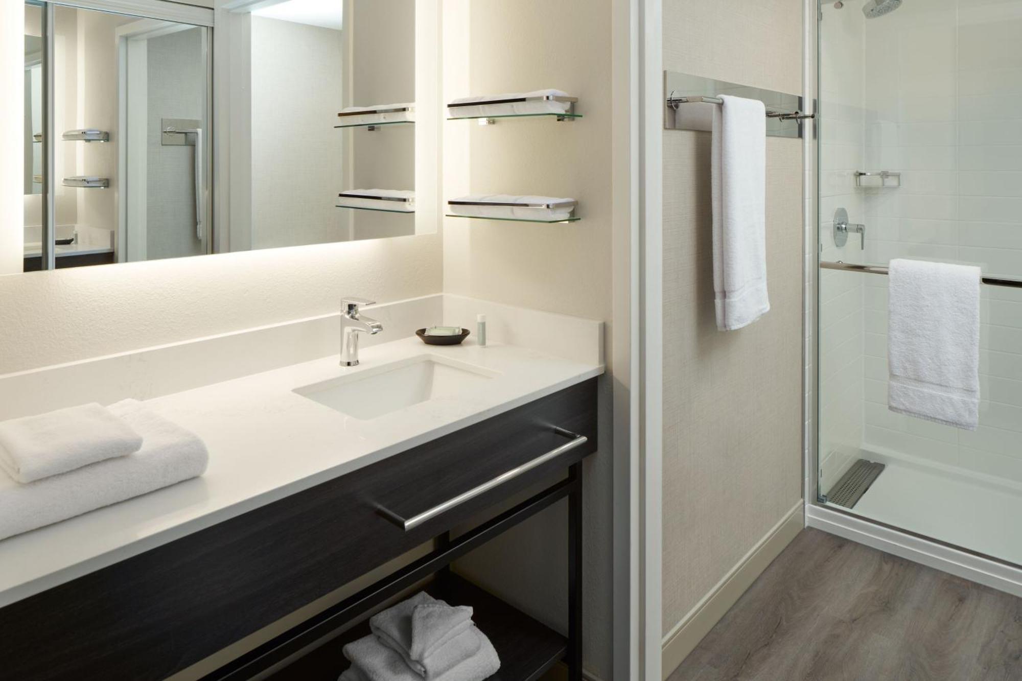Residence Inn By Marriott Montreal Airport Dorval Exterior foto