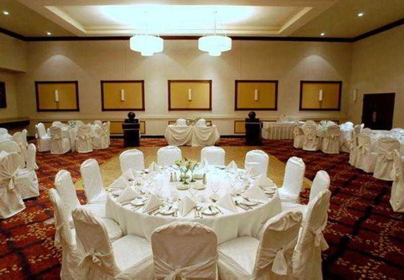 Residence Inn By Marriott Montreal Airport Dorval Restaurant foto